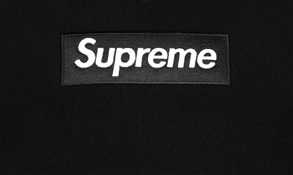 Box Logo Hoodie "FW21" SU11221