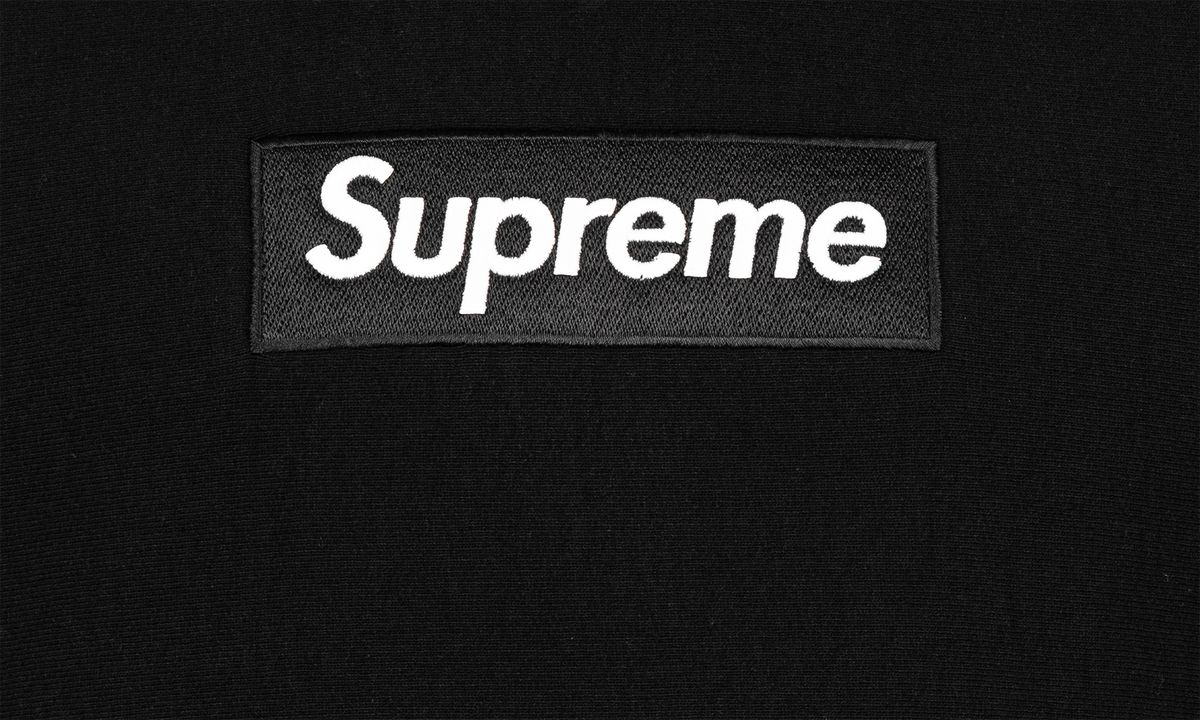 Box Logo Hoodie "FW21" SU11221