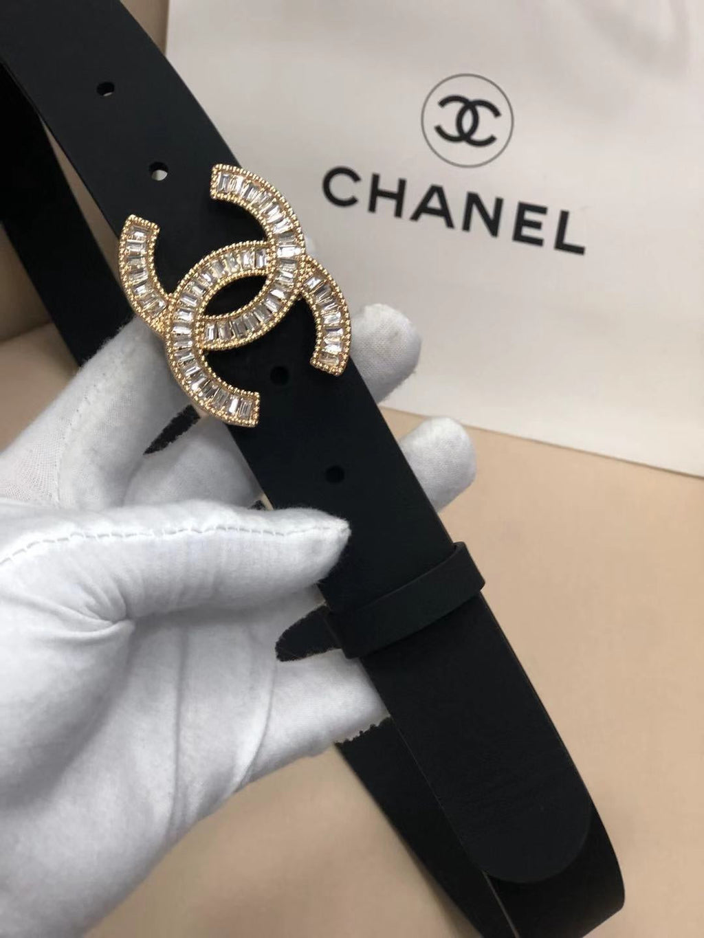 CC Classic Clasp Black Gold Buckle Calfskin Belt  614065