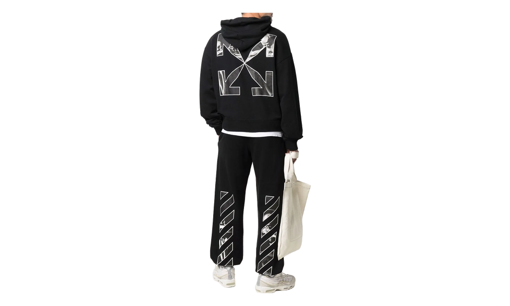Caravag Arrow Over Hoodie "Black" OMBB037C99FLE0031001