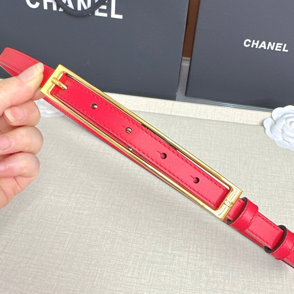 CC Métiers d’art 2026 1.5cm Red Belt Leather 211437