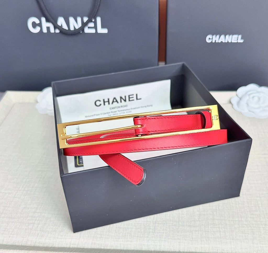 CC Métiers d’art 2026 1.5cm Red Belt Leather 211437