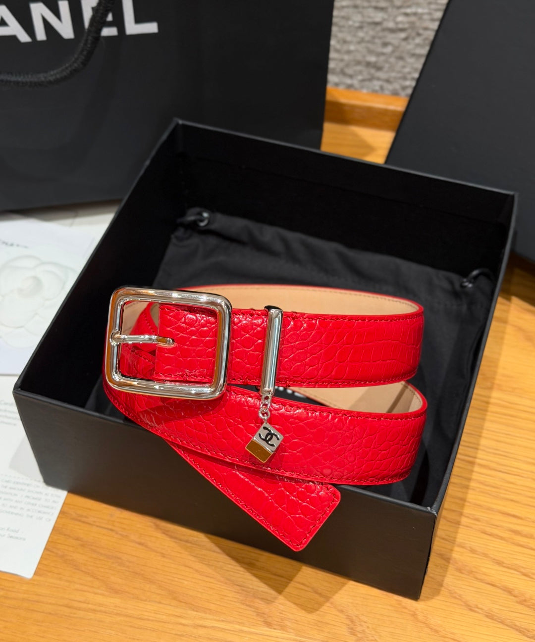 CC 3.0cm 2026 Métiers d'art Belt Red Crocodile Embossed Calfskin 209288