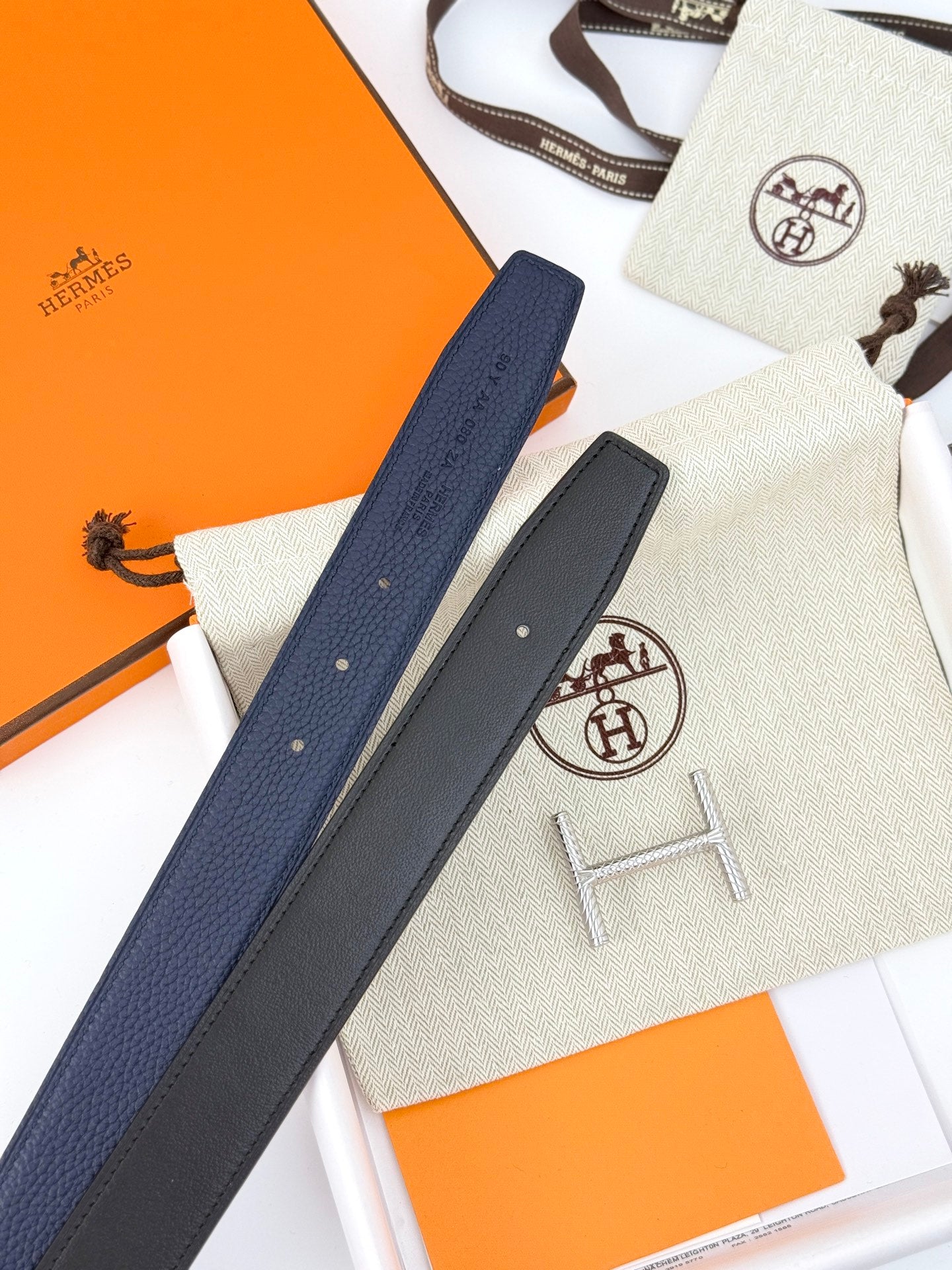 HM 32mm Hisseo belt & Reversible Navy Blue leather 186452