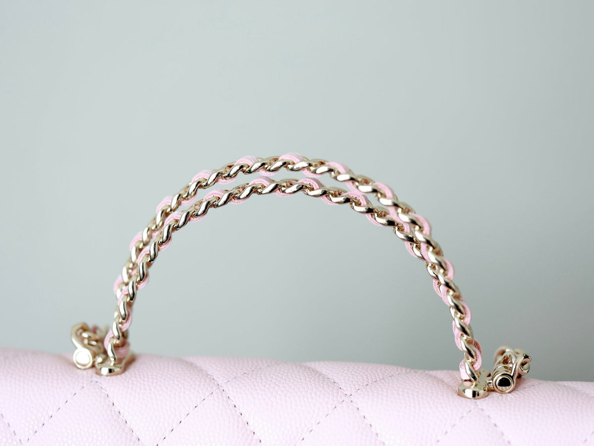 CHANEL 25S KELLY IN PASTEL PINK LAMBSKIN WITH GOLD HARDWARE