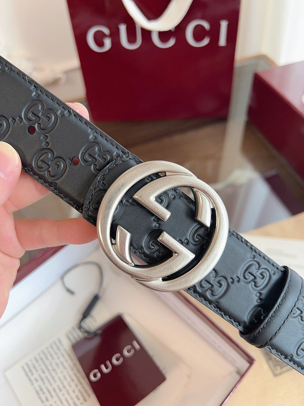 Gucci Supreme Belt Sliver Buckle 40mm Black Embossed Leather
