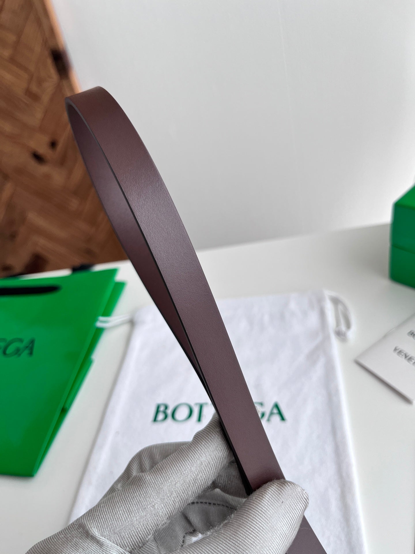 BV Narrow Face Belt 1.5cm Coffee Sliver Leather 207544