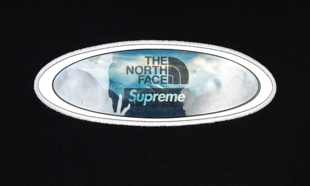 TNF Lenticular Mountain Hoodie "FW21" SU11050