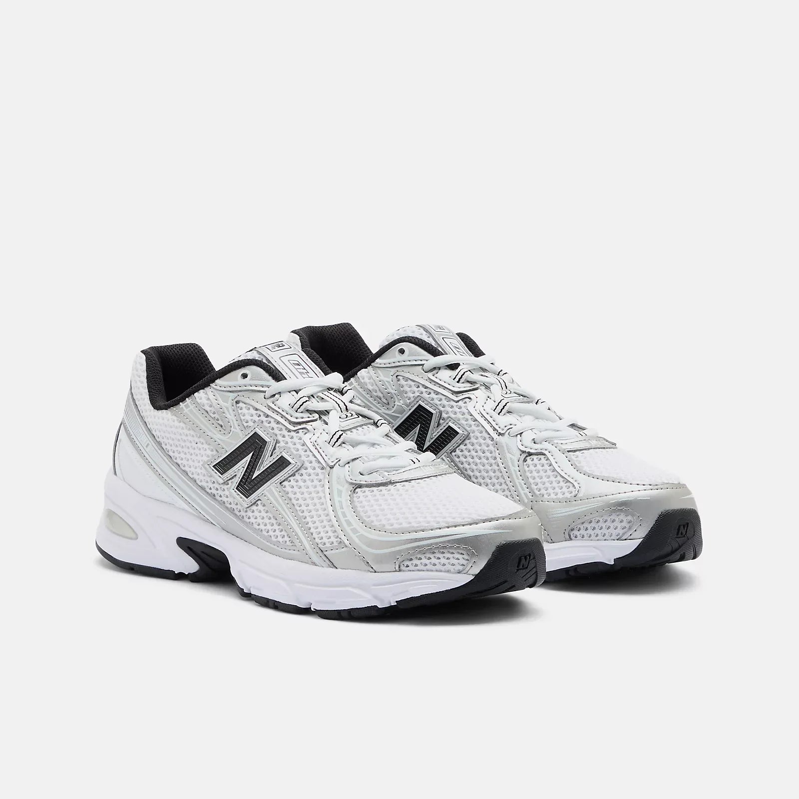 740 Unisex Running Shoe - Retro 2000s Design with Modern Comfort
